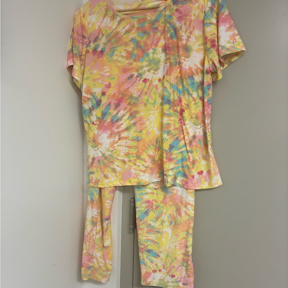 Bobbie Brooks Vibrant Tie-dye lounge set 1X